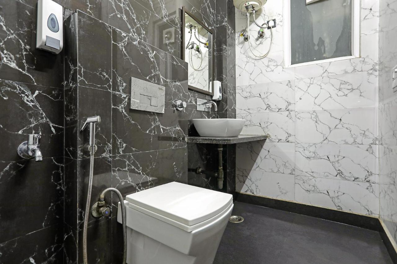 Fabhotel White House Bnb - Nr Yashobhoomi Convention Centre Delhi  Extérieur photo