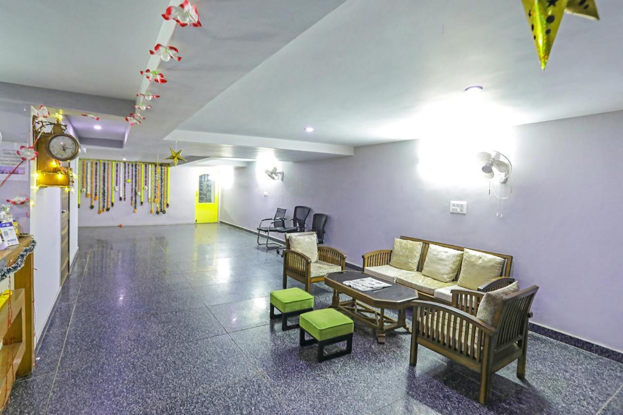 Fabhotel White House Bnb - Nr Yashobhoomi Convention Centre Delhi  Extérieur photo